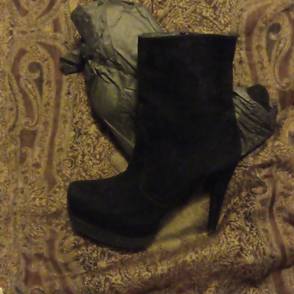 Stuart Weitzman ankle high boots